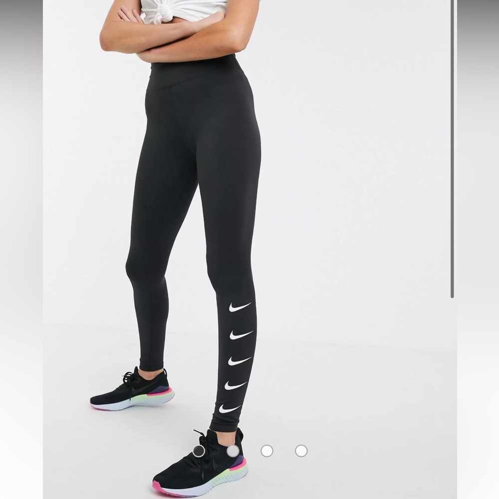 Nike Dri-Fit Side Swoosh Leggings